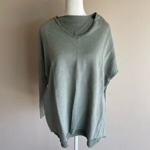Women's Pull Over Sweater - Sz. One Size (M/L)